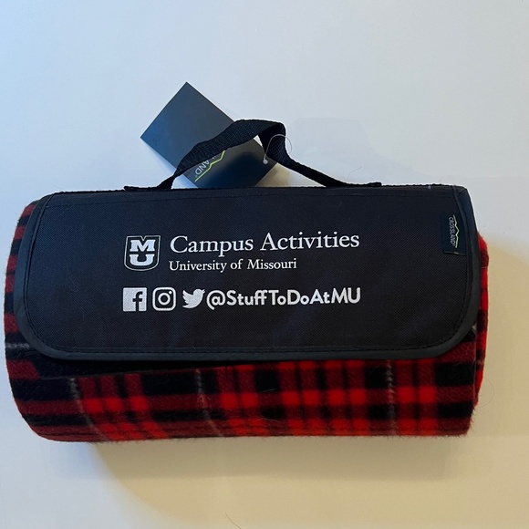 Crossland Roll Up Plaid Picnic Blanket - Picture 1 of 6